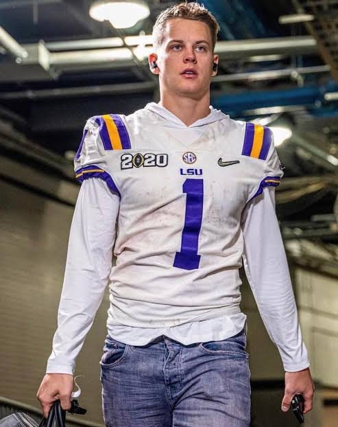 Good news: LSU former star player Joe Burrow re commit to team……