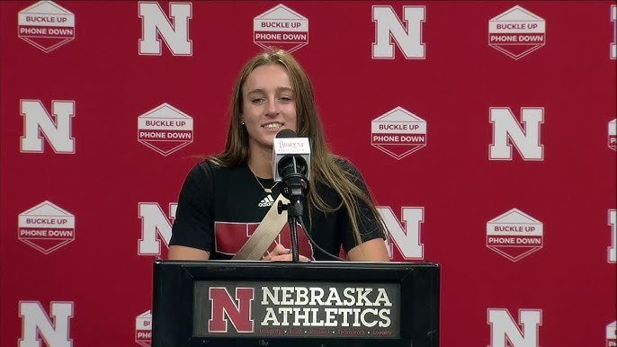 jordy bah, Nebraska softball 𝘁𝗼𝗽 𝗽𝗹𝗮𝘆𝗲𝗿 𝗶𝗻 𝗔𝗺𝗲𝗿𝗶𝗰𝗮 𝗰𝗵𝗼𝗼𝘀𝗲𝘀 Arizona state softball over Nebraska….