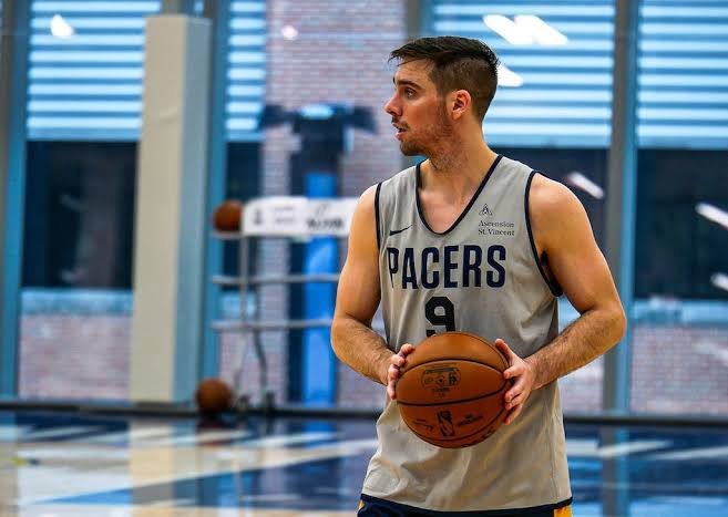 Tragic news…T.J. McConnell breaks silence over his wife devastating…..