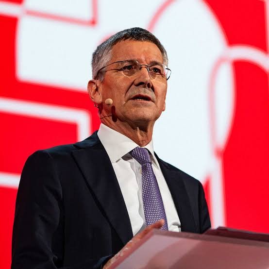 ⚽ Eilmeldung: Erschütterung in München — Herbert Hainer steht kurz davor, seine 6-jährige Amtszeit als Präsident des FC Bayern München zu beenden und versetzt die Fußballwelt in Aufruhr…