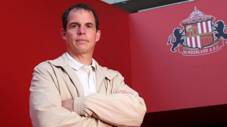 🚨 BREAKING NEWS: SUNDERLAND AFC MANAGER EMBROILED IN SCANDALOUS AFFAIR ALLEGATION INVOLVING PLAYER’S WIFE……